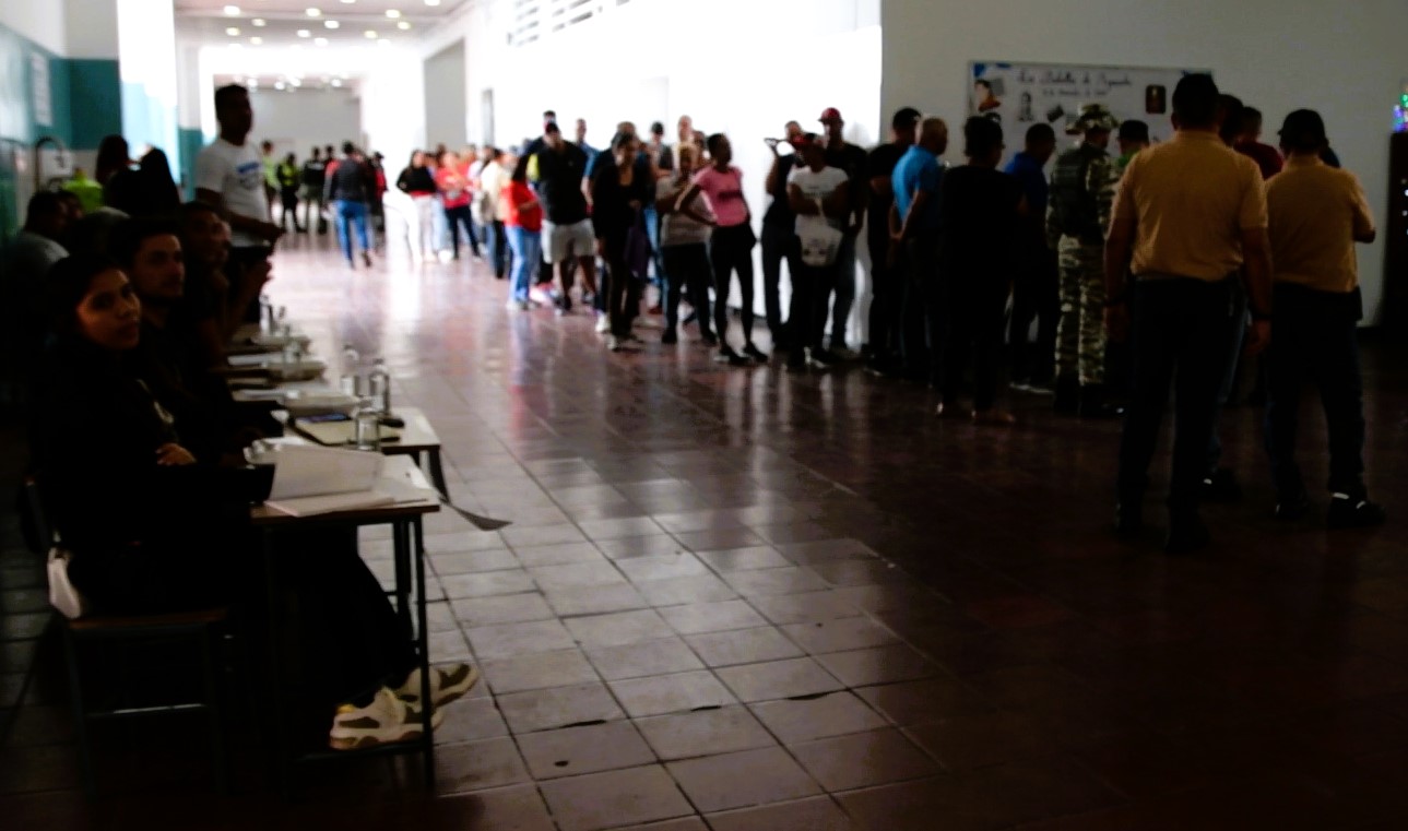 MVI_5733.MOV.12_53_21_10.Imagen fija002